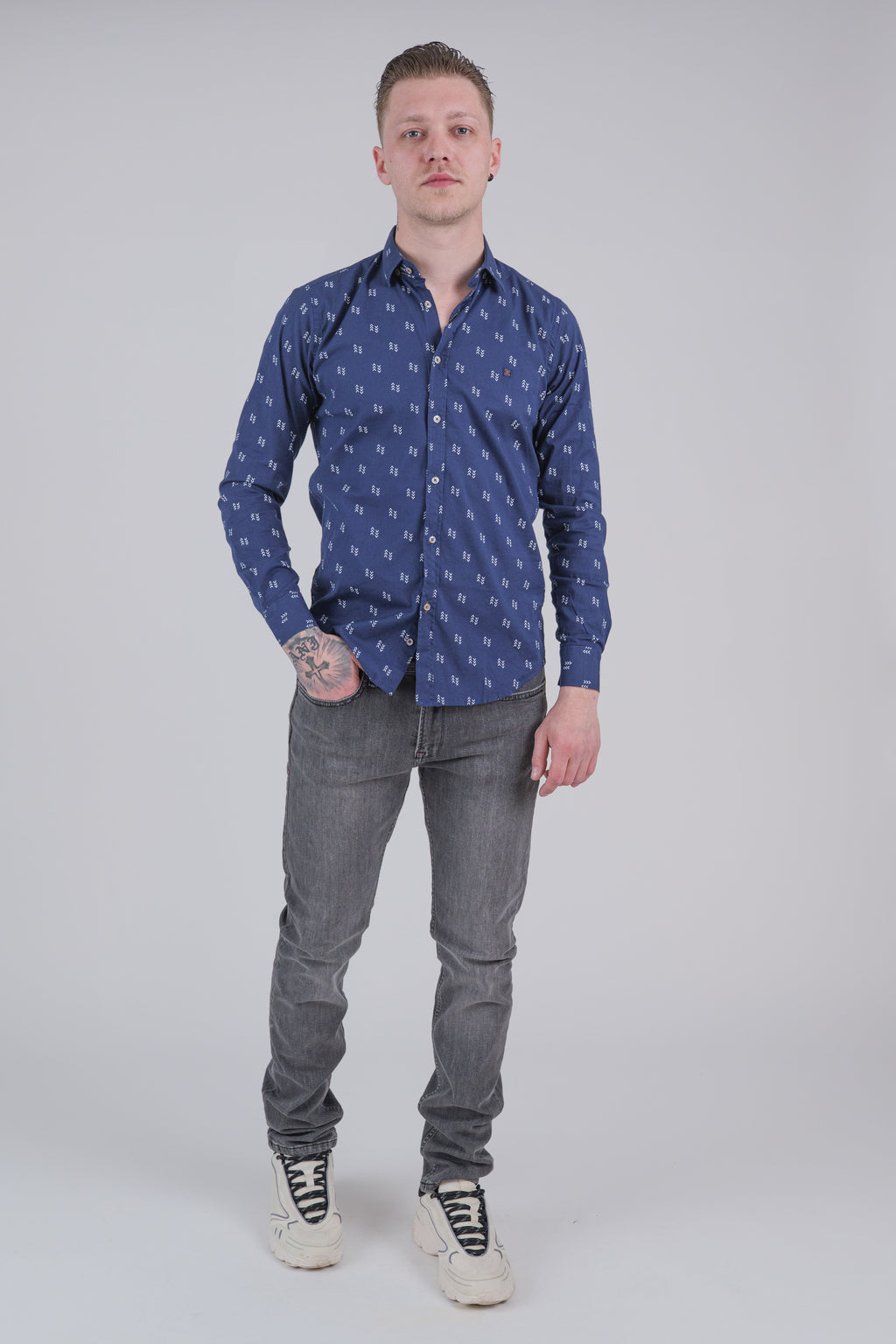 Camisa