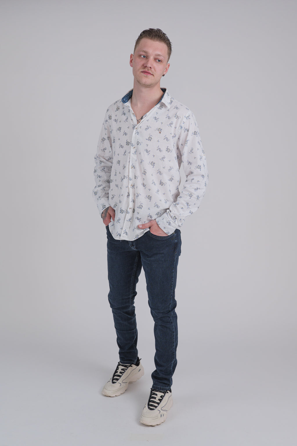 Camisa