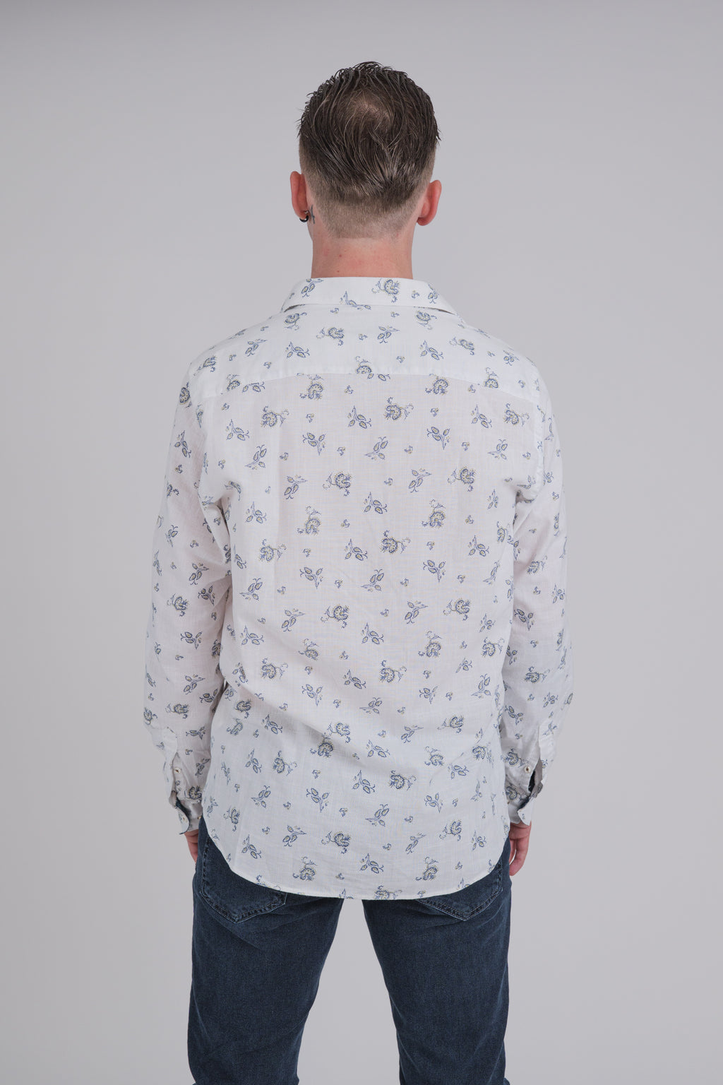 Camisa