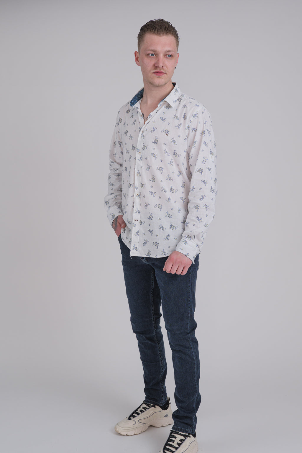 Camisa