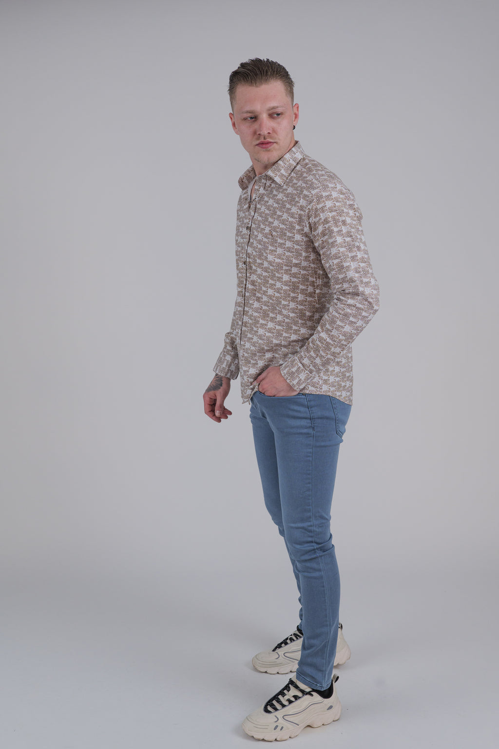 Camisa