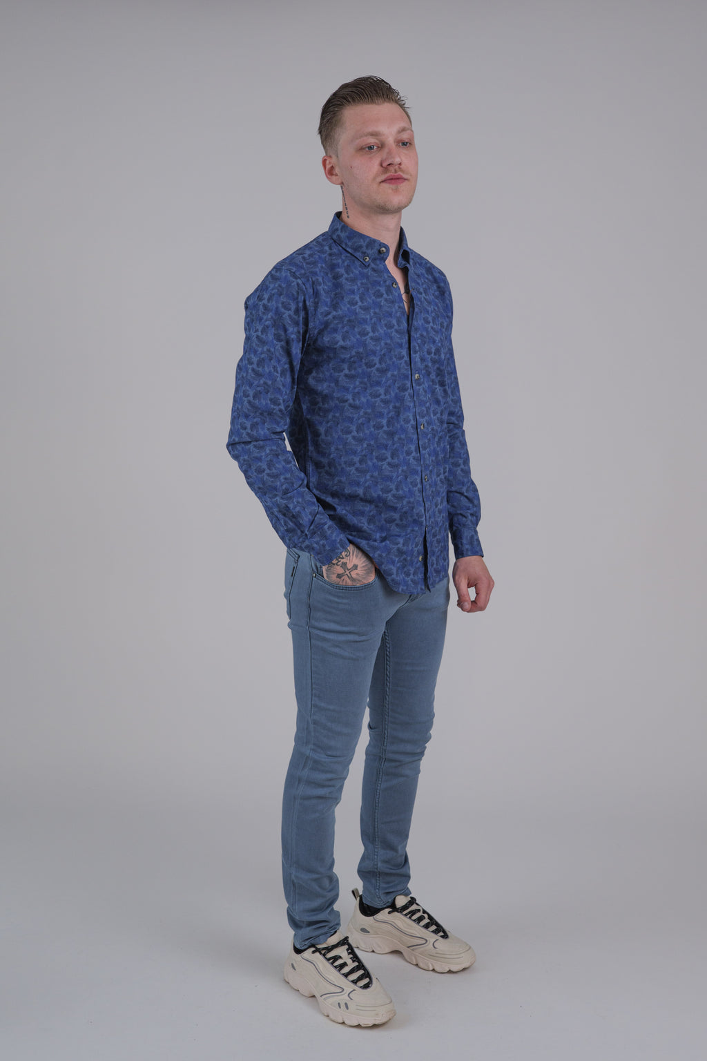 Camisa