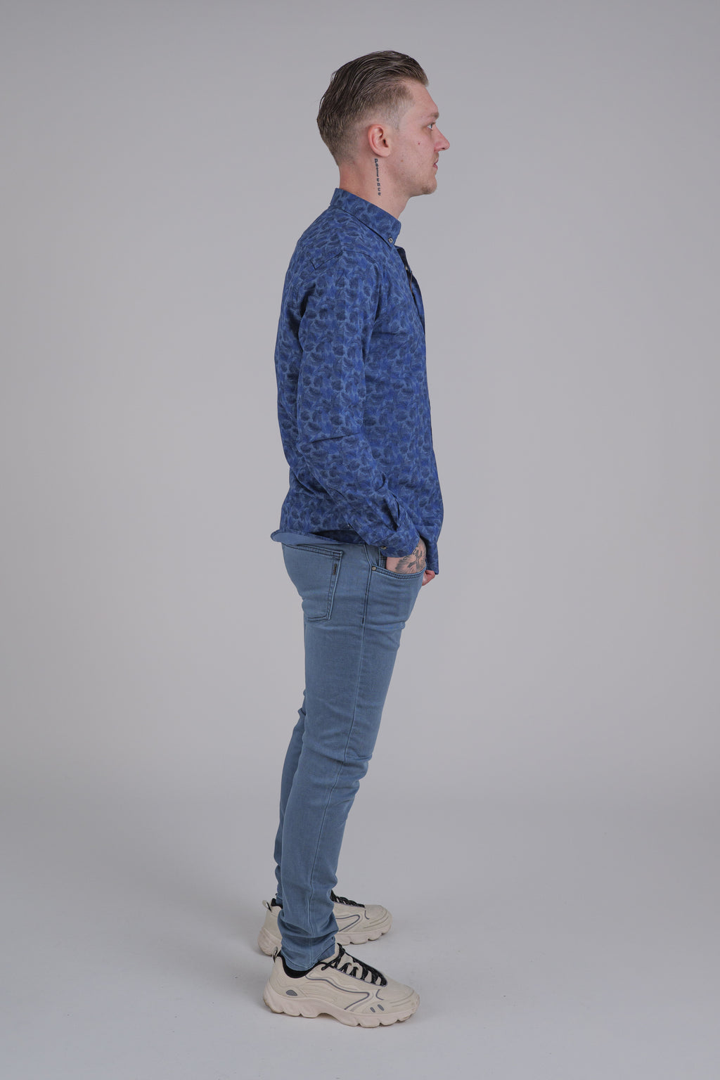 Camisa