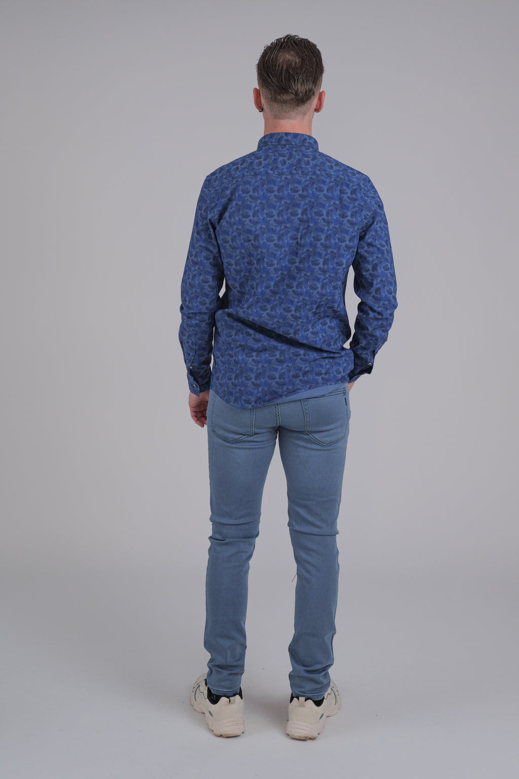 Camisa